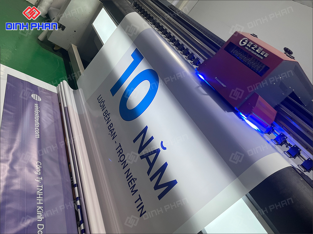 Dịch vụ in UV tại Đắk Lắk In UV bạt VinFast