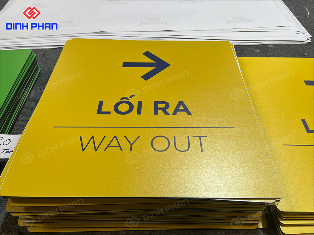 In UV lên alu tại Đắk Lắk in uv alu biển chỉ hướng