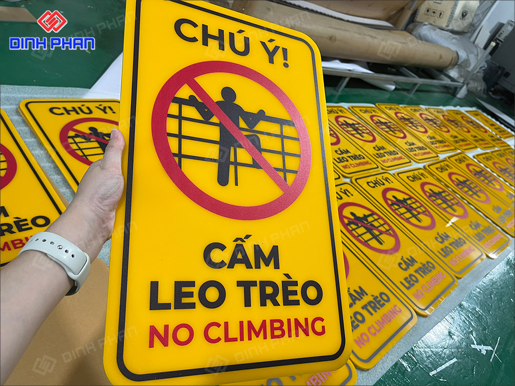 In uv lên mica tại Đắk Lắk in uv lên mica biển nội quy tại bmt