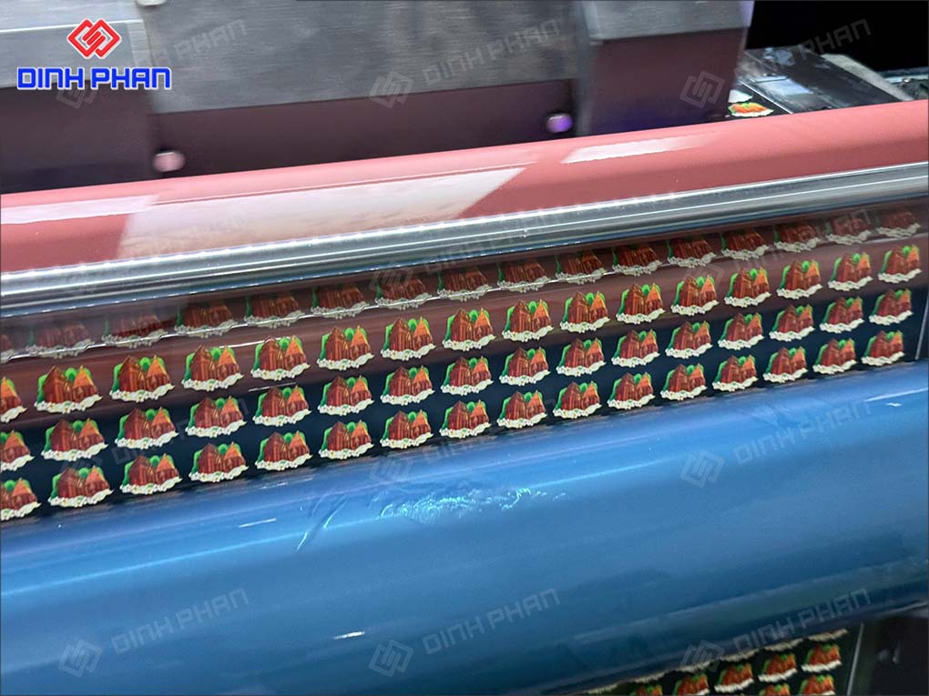 Dịch vụ in UV DTF Tại Buôn Ma Thuột in uv dtf