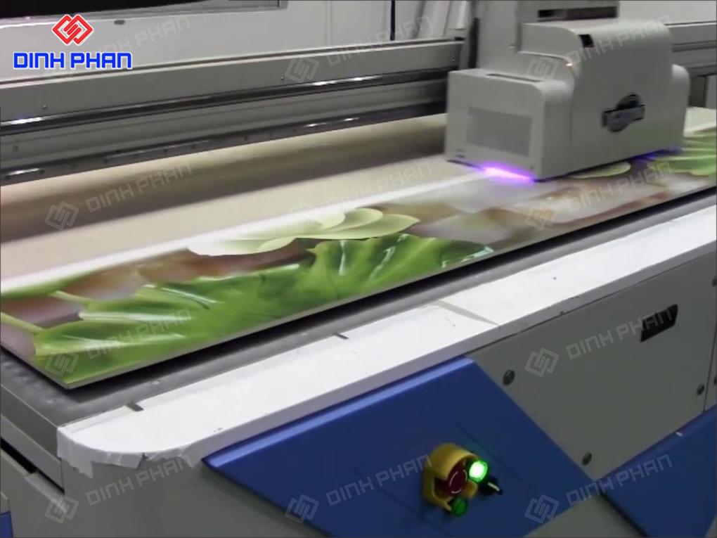 In UV Trên Kính Giá Rẻ, Chất Lượng, In Nhanh In UV Trên Kính Giá Rẻ, Chất Lượng, In Nhanh