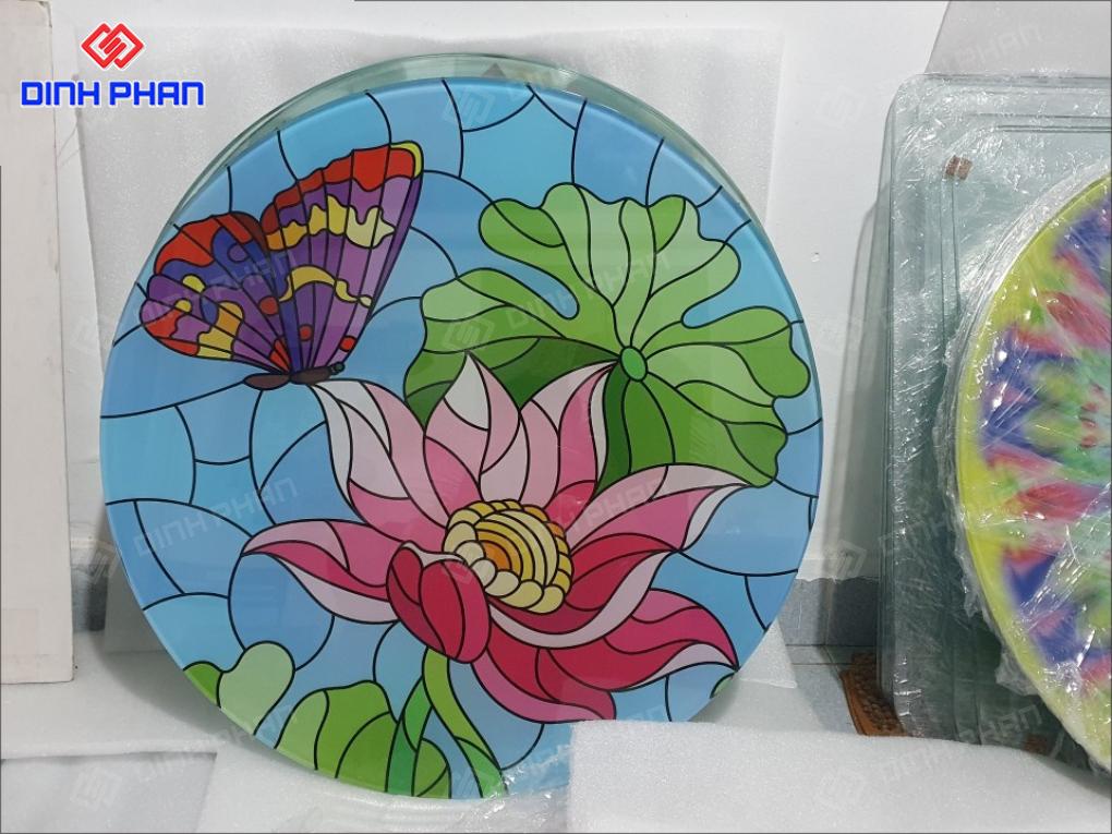 In UV Trên Kính Giá Rẻ, Chất Lượng, In Nhanh
