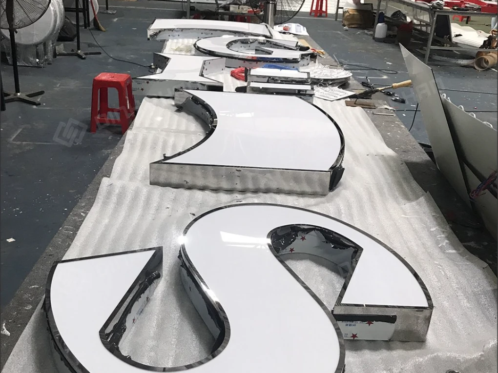Gia công chữ inox Đắk Lắk