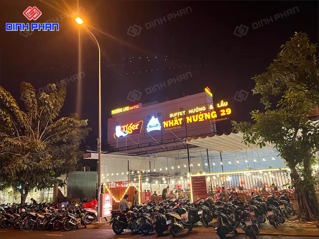 Làm bảng hiệu BMT