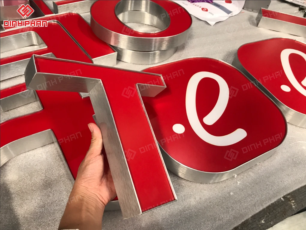 Gia công chữ nhôm BMT