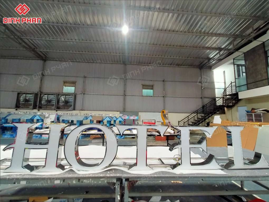 Làm bảng hiệu công ty BMT