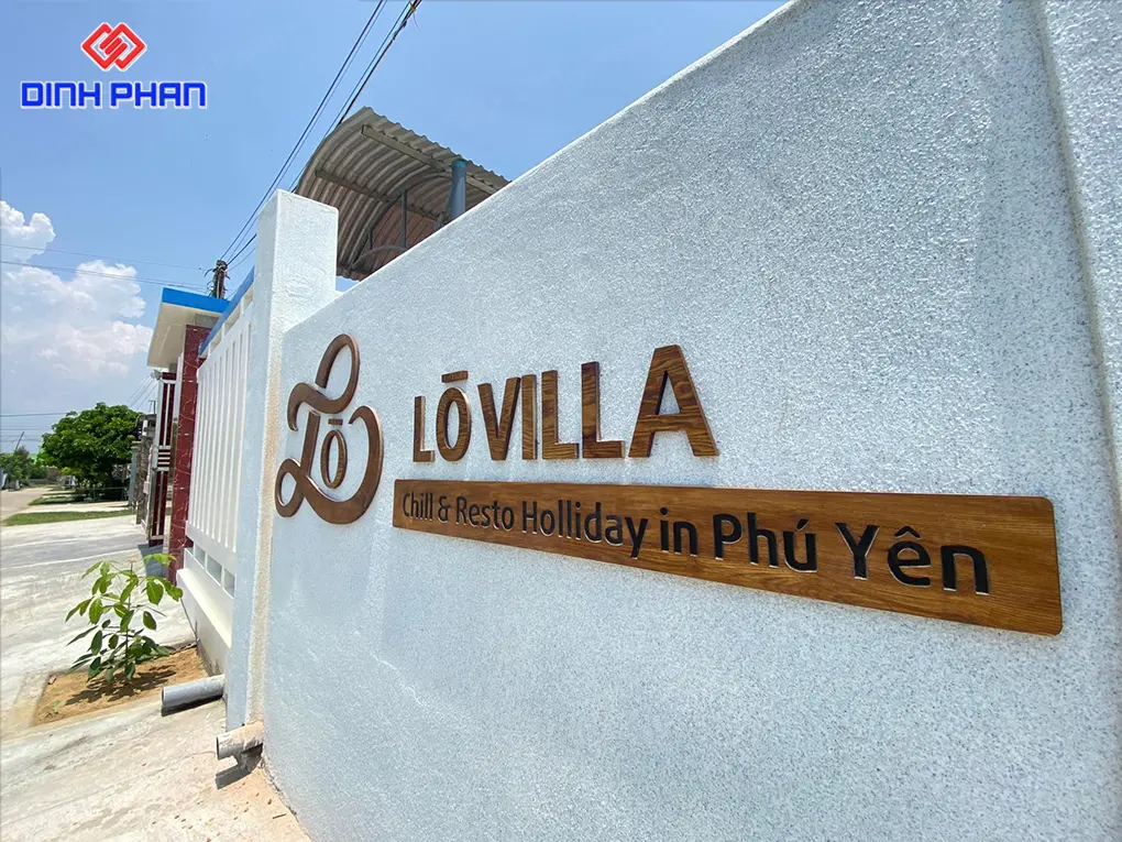 Làm bảng hiệu gỗ BMT