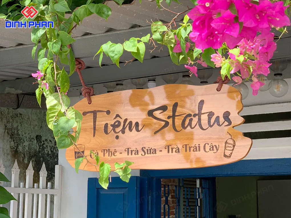 Làm bảng hiệu gỗ BMT