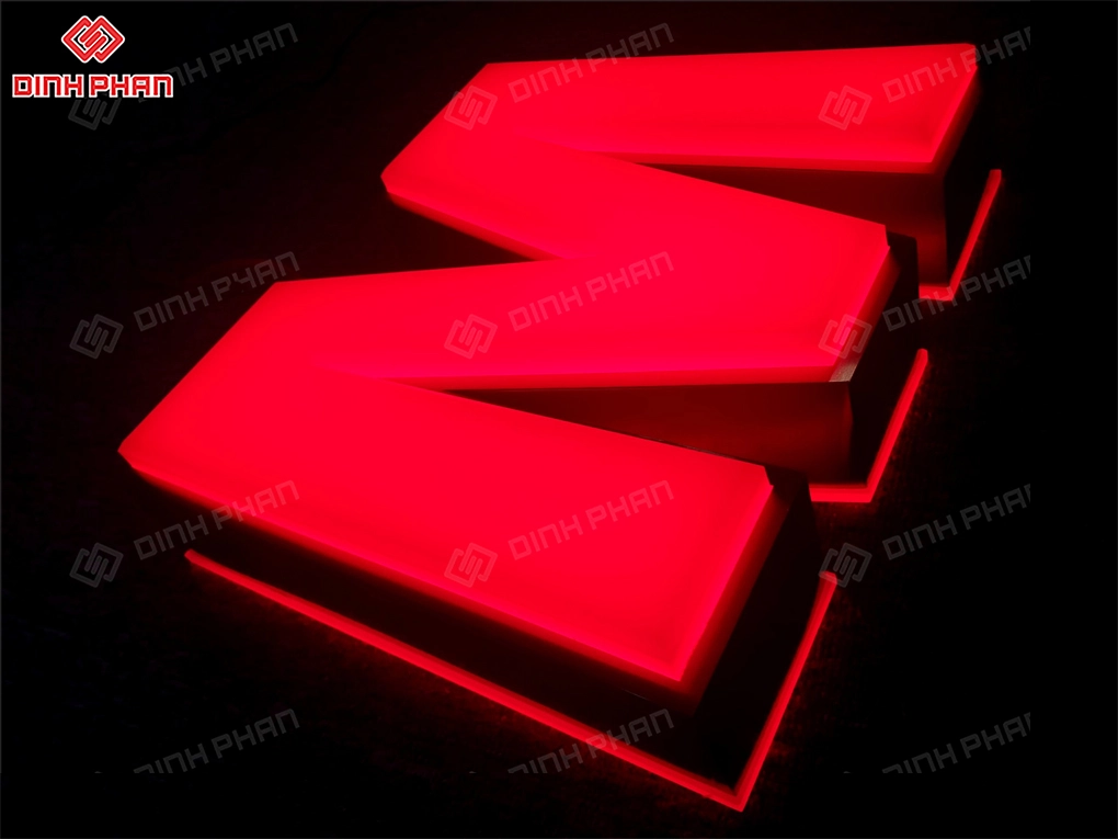 Làm bảng hiệu mica BMT