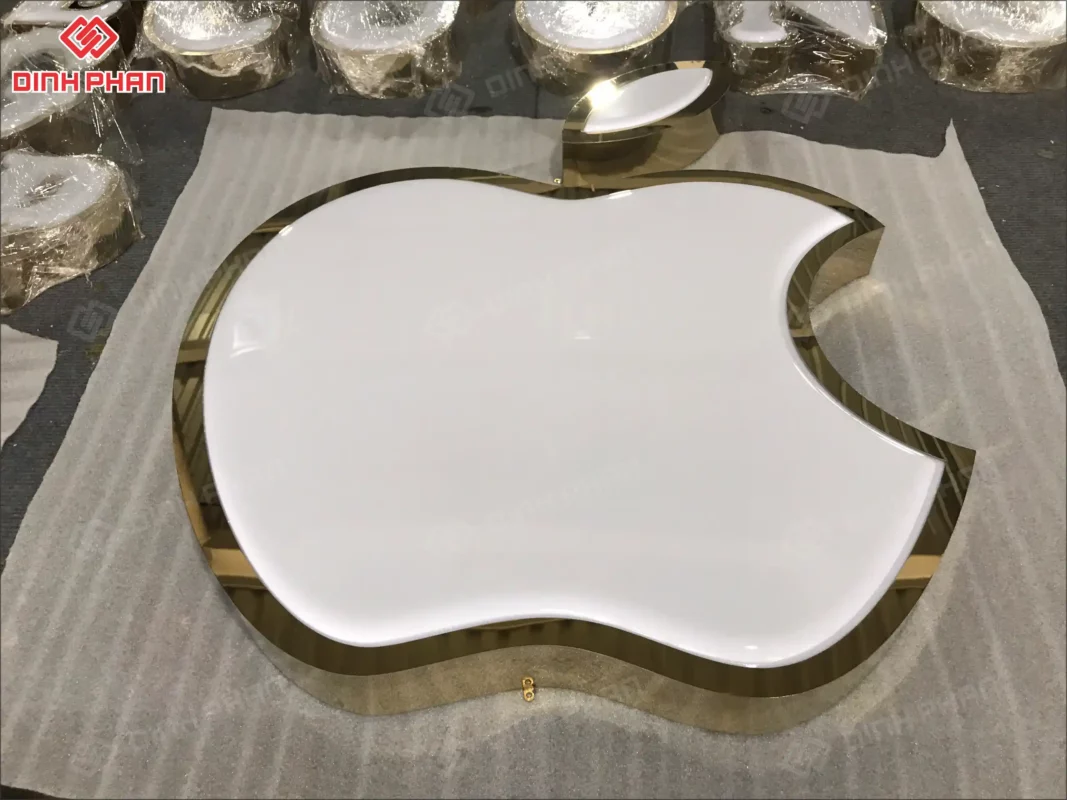 Làm bảng hiệu mica BMT