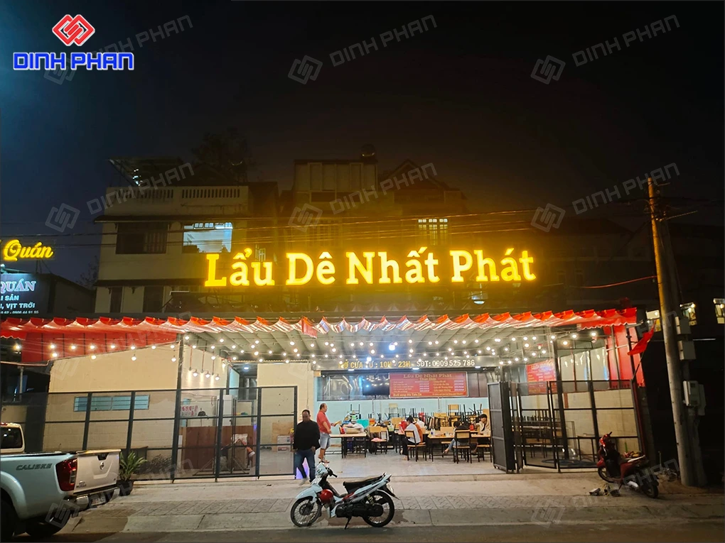 Làm bảng hiệu nhà hàng BMT