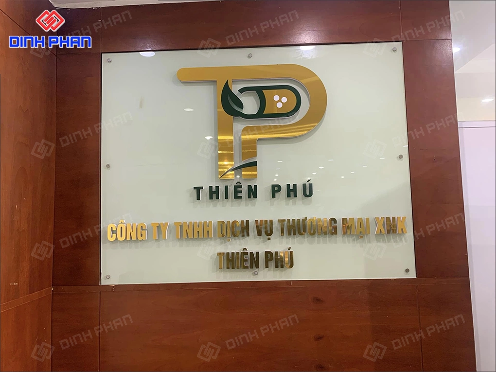 Làm bảng hiệu quảng cáo BMT
