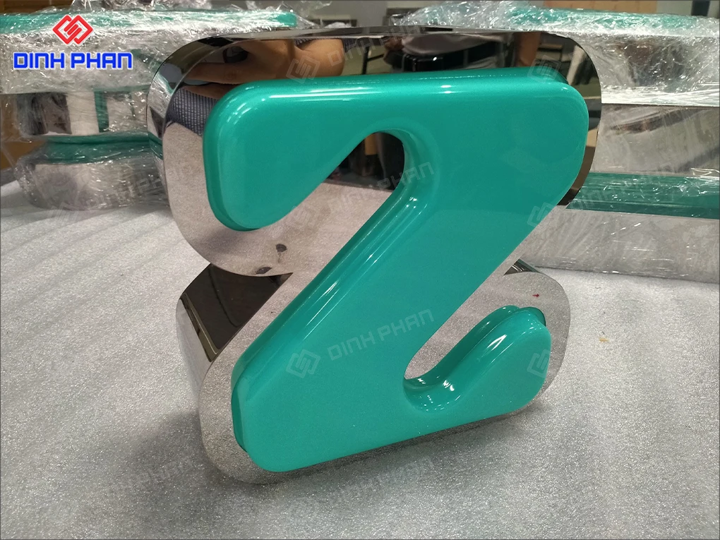 Chữ nổi mica logo công ty Daklak