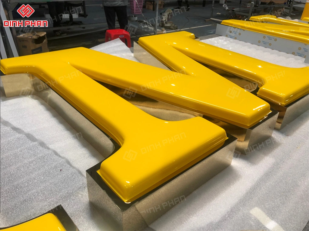 Làm chữ nổi mica trọn gói tại Đắk Lắk