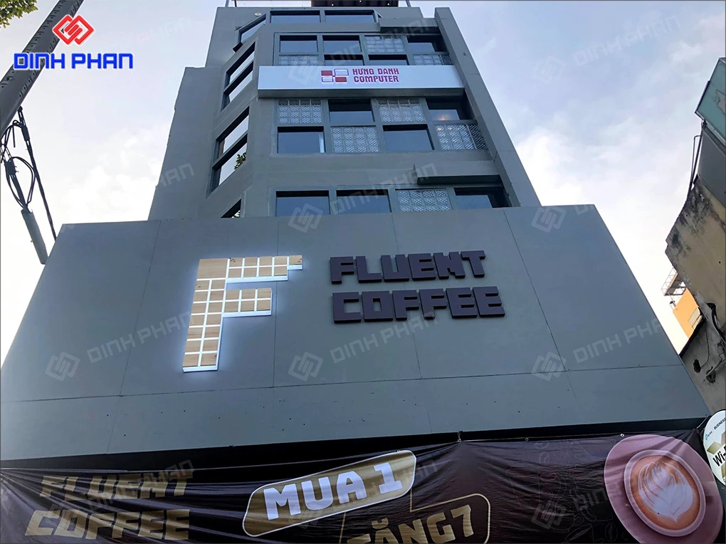 Bảng hiệu cafe BMT