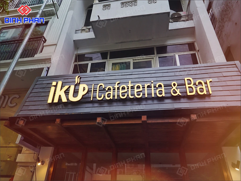 Bảng hiệu cafe BMT