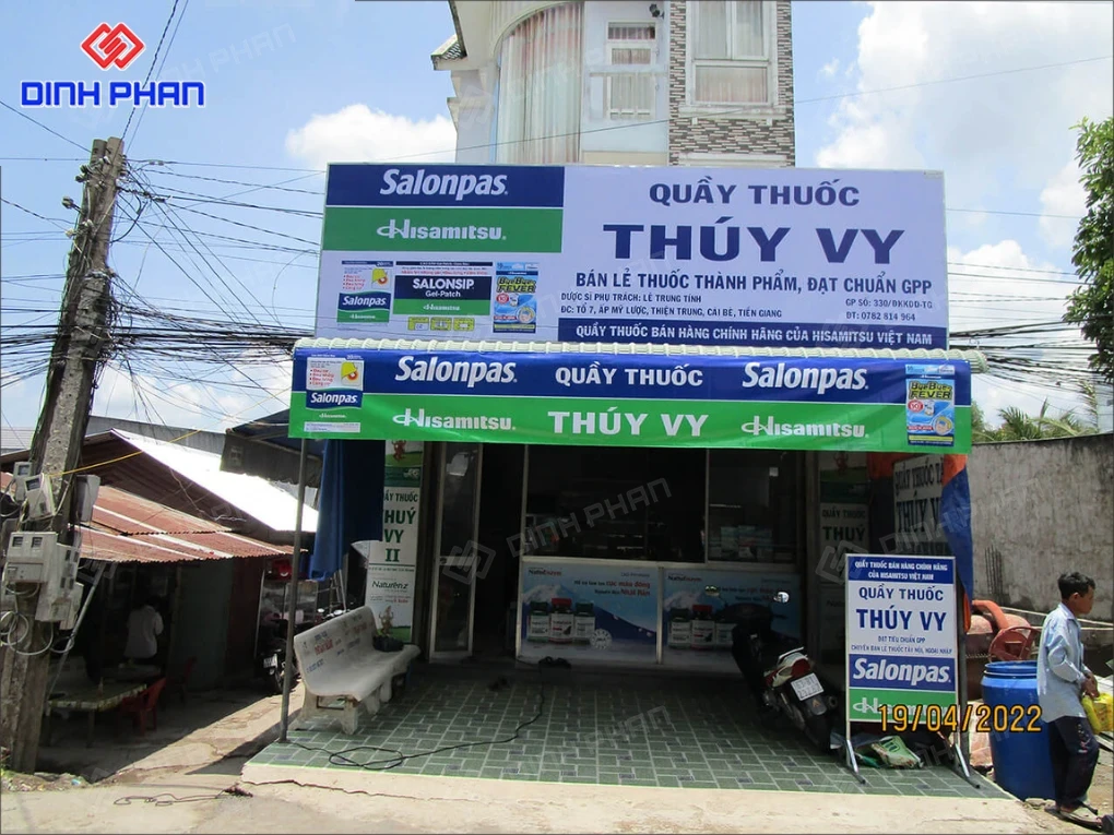 Bảng hiệu nhà thuốc tại Buôn Ma Thuột