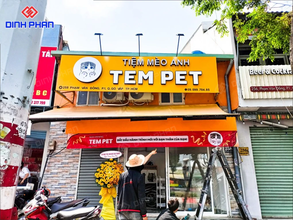 Bảng hiệu pet shop BMT