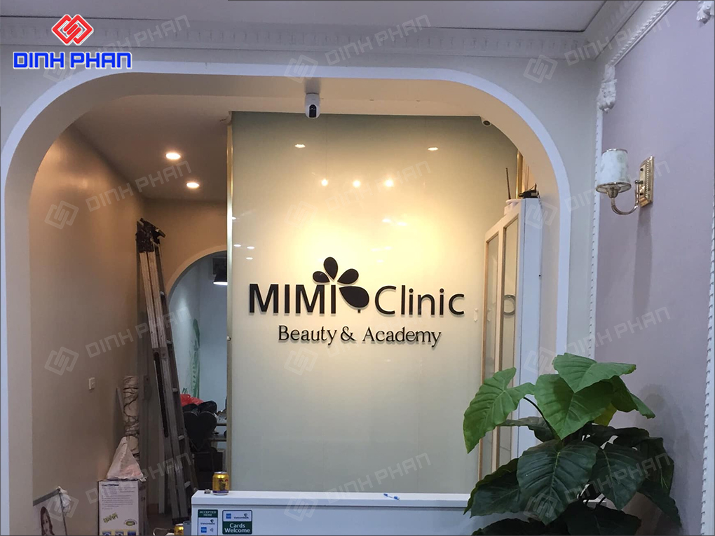 Làm bảng hiệu spa BMT