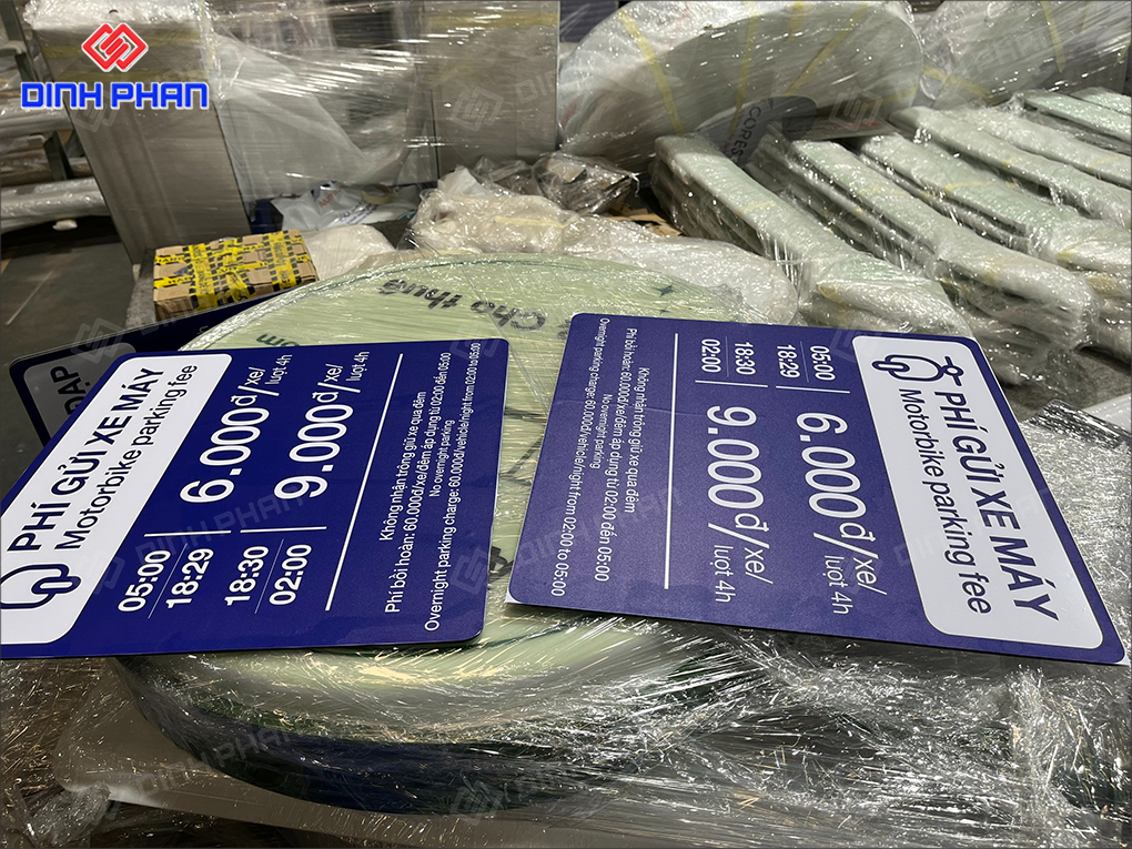 In UV alu Phú Yên hiện đại, chất lượng cao cho quảng cáo Bảng thông tin trong các khu trung tâm thương mại