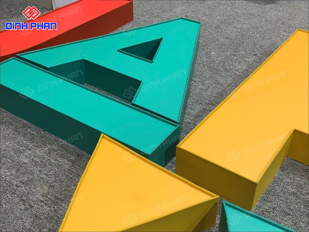 Xưởng in UV BMT uy tín, giá rẻ, lấy nhanh In UV BMT