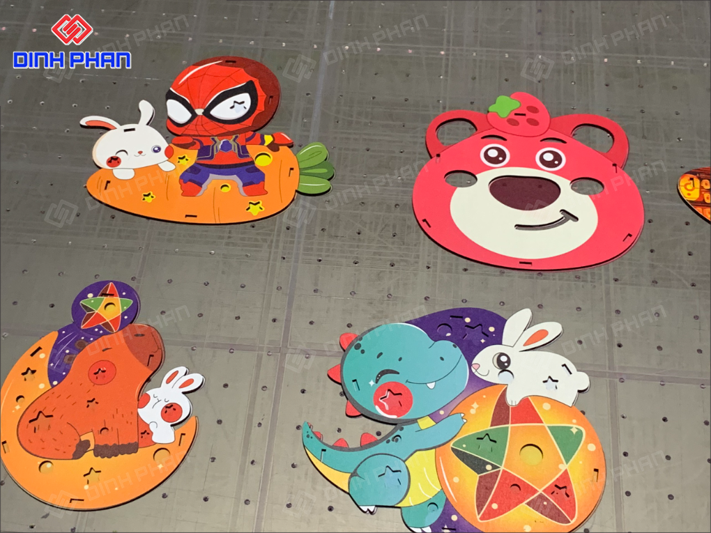 In UV trên mica tại Đắk Lắk