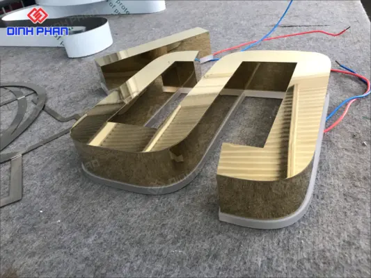 Làm chữ inox vàng gương BMT giá rẻ, theo yêu cầu