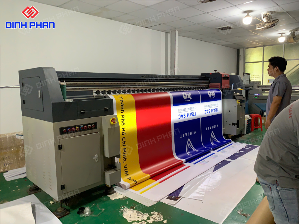 Dịch vụ in UV cuộn BMT hiện đại, bền đẹp và chuyên nghiệp