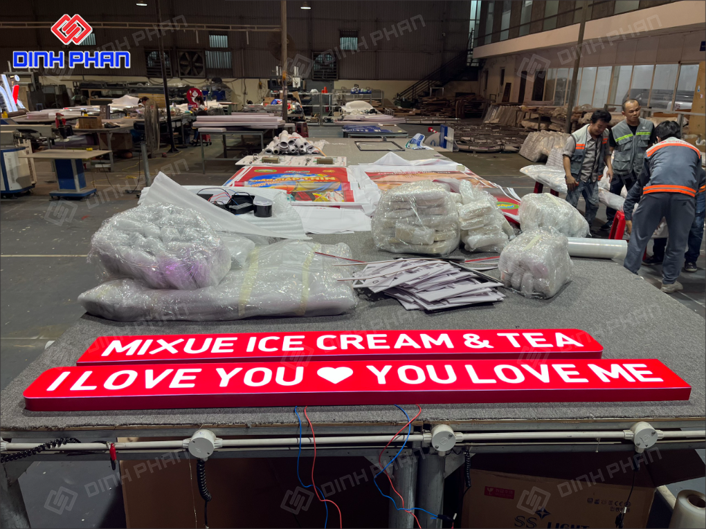 In UV mica Bình Định