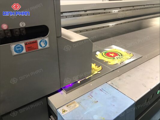 In UV mica Lâm Đồng