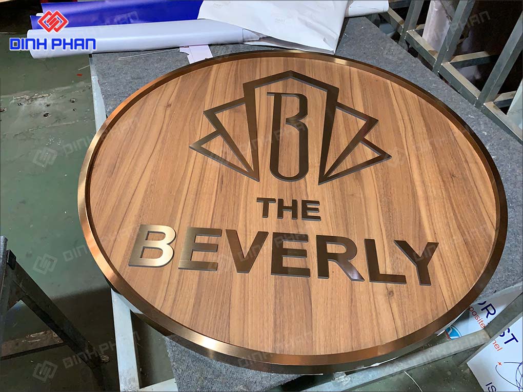 Bảng hiệu cửa hàng 