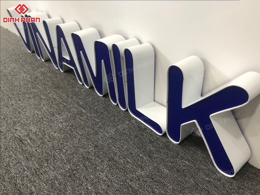 Bộ chữ Vinamilk của cửa hàng