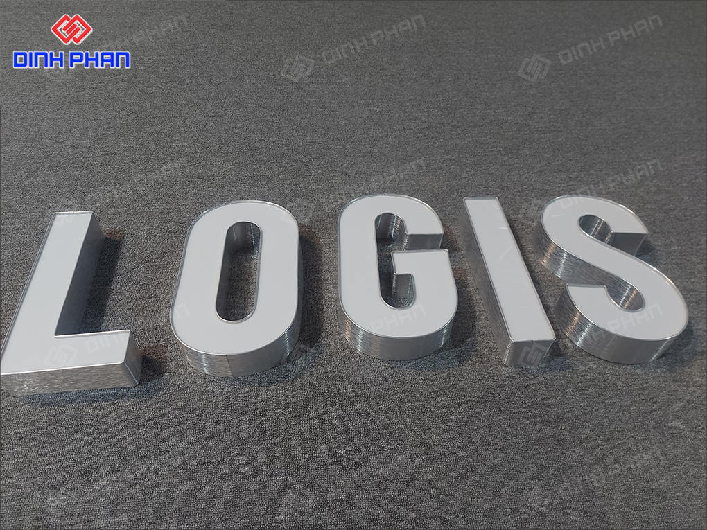 Chữ nhôm mặt mica