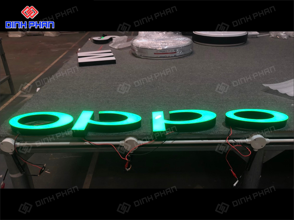 Chữ nhôm mặt mica sáng đèn