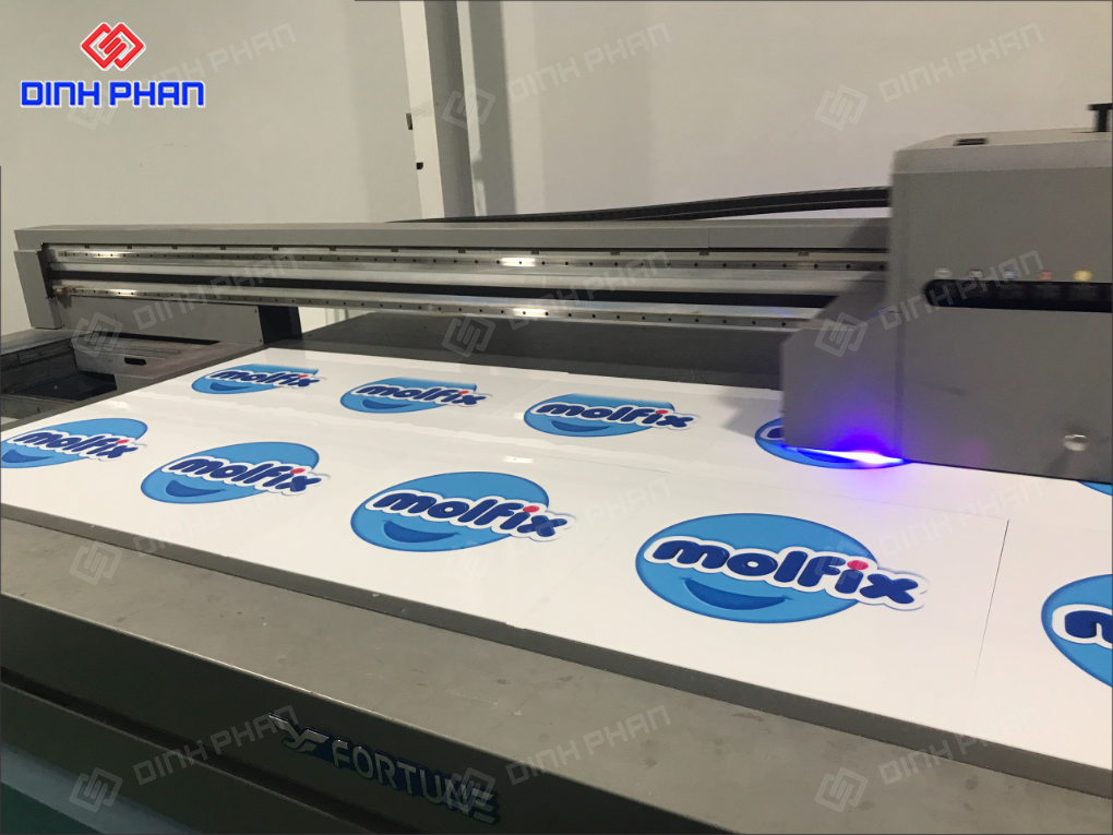 Hộp đèn hút nổi Phú Yên nổi bật, thu hút Hộp đèn hút nổi Phú Yên