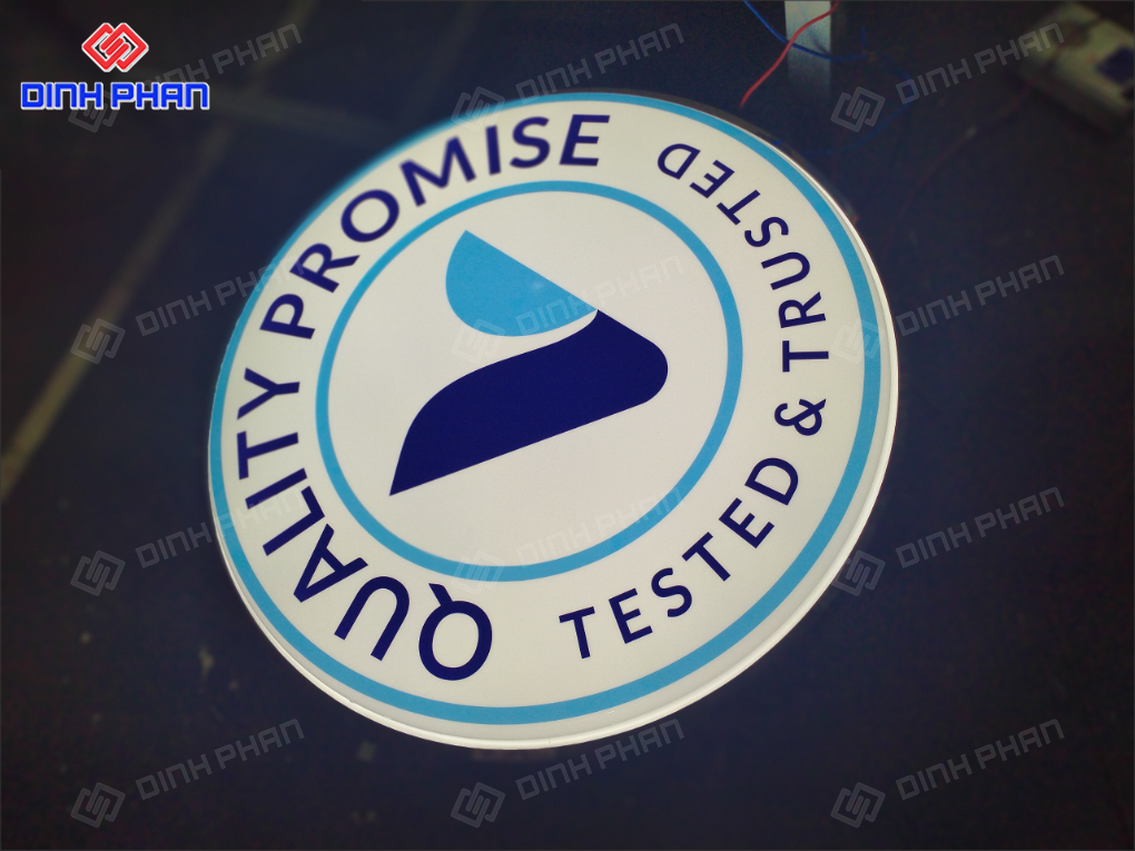 Hộp đèn hút nổi Phú Yên nổi bật, thu hút Hộp đèn hút nổi Phú Yên