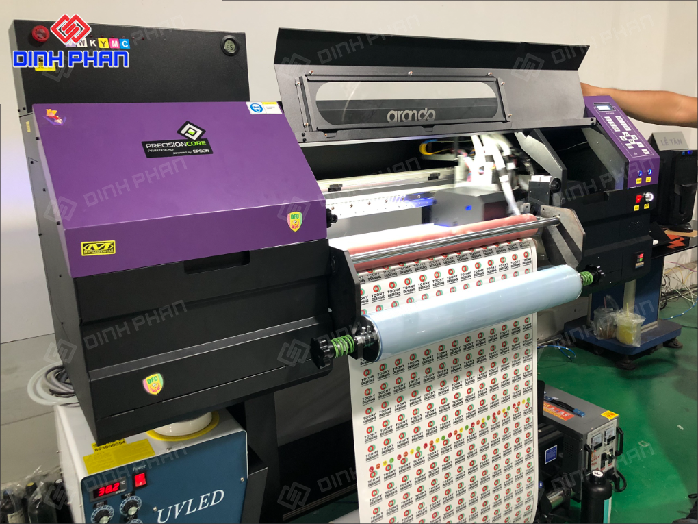 In UV decal Gia Lai sắc nét, bền màu In UV decal Gia Lai