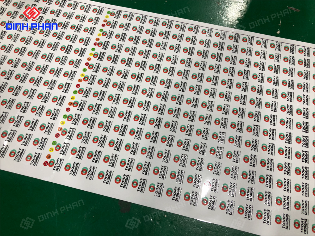 In UV decal Ninh Thuận