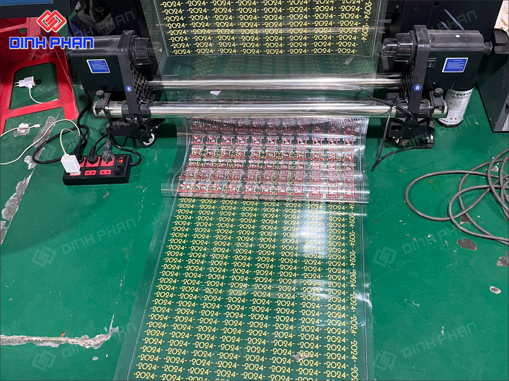 In UV decal Ninh Thuận