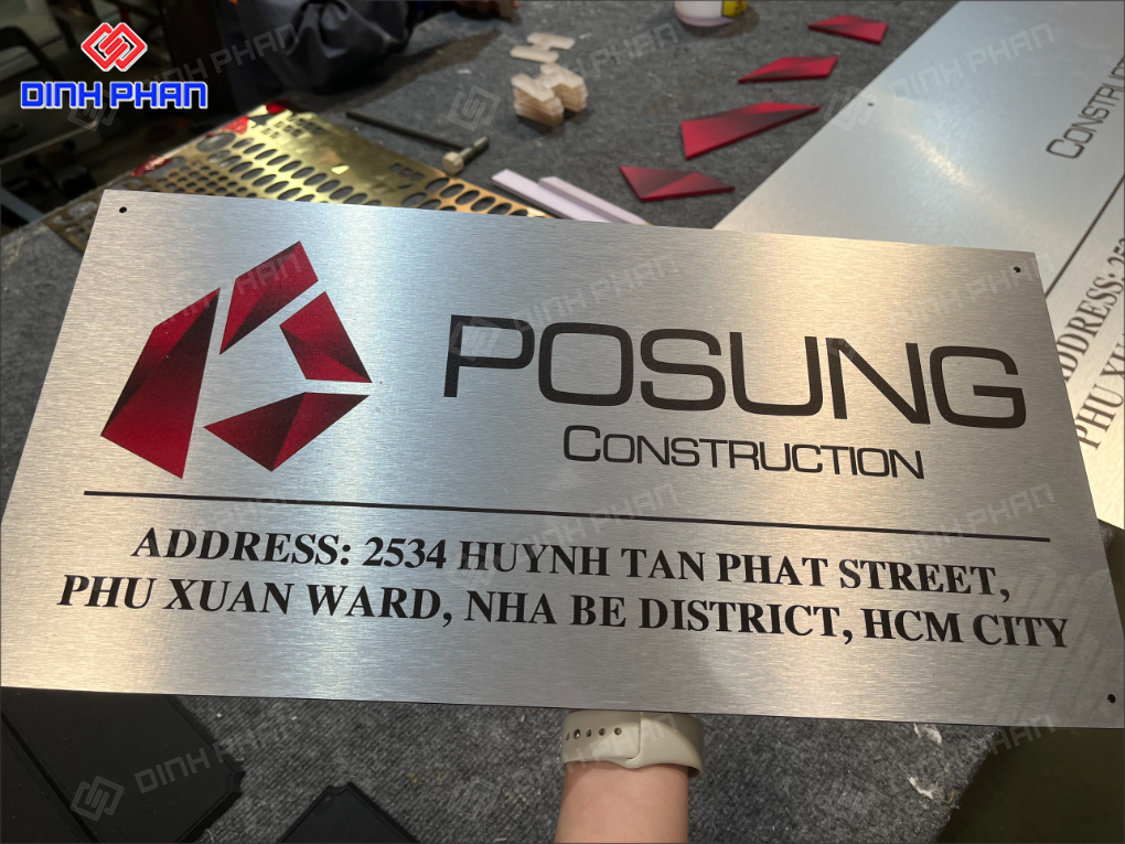 In UV mica Ninh Thuận hiện đại, bền đẹp