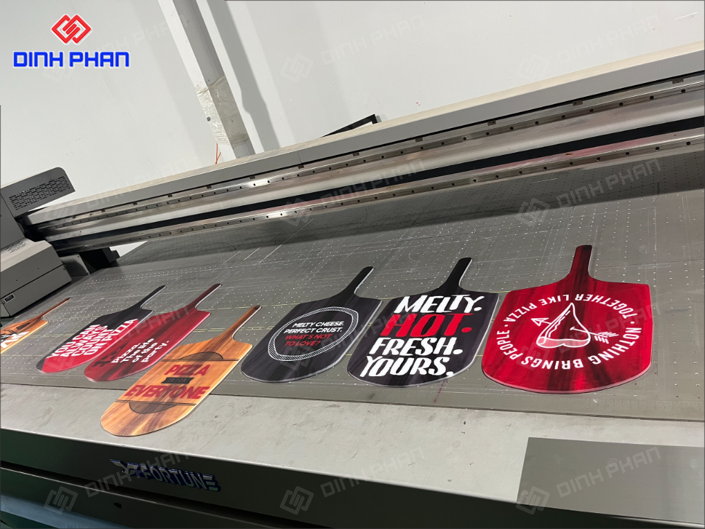 In UV mica Ninh Thuận hiện đại, bền đẹp