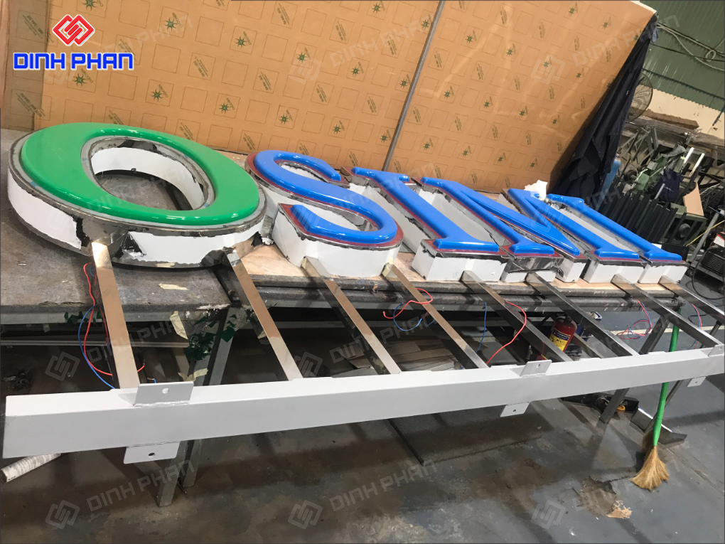 In UV mica Phú Yên