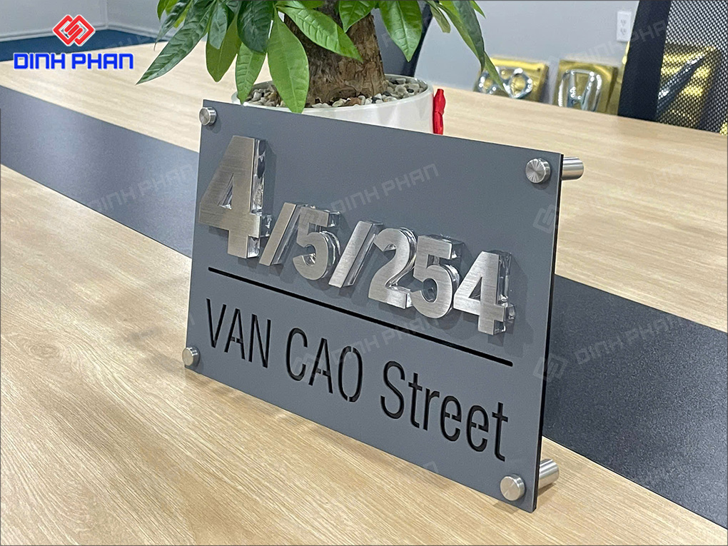 Làm chữ inox Ninh Thuận bền đẹp, nâng tầm bảng hiệu Bảng số nhà chữ inox nổi