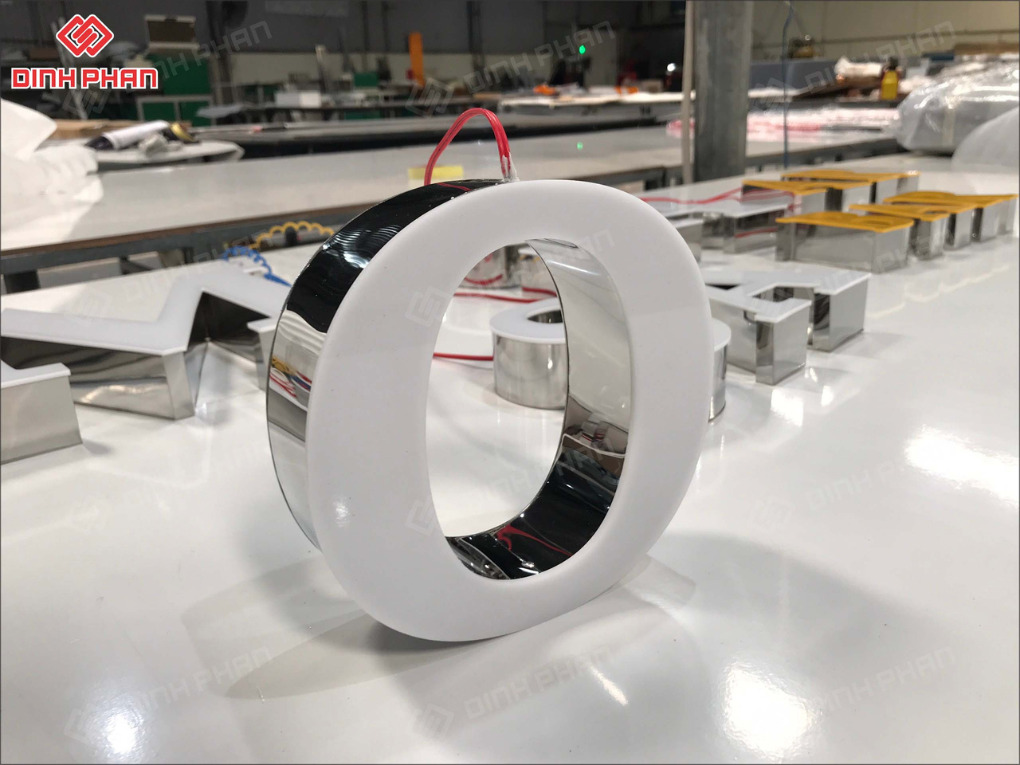 Làm chữ inox Ninh Thuận bền đẹp, nâng tầm bảng hiệu Chữ inox