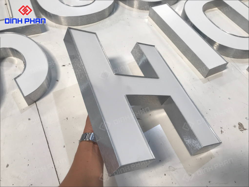 Làm chữ nhôm Bình Định