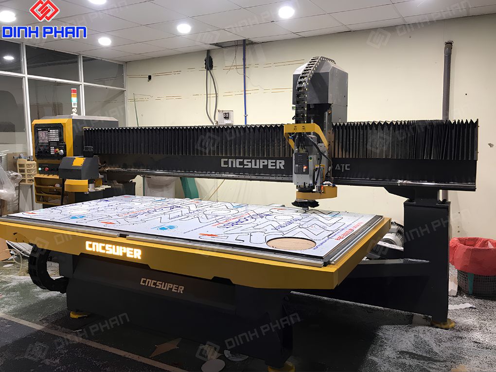 Gia công CNC BMT đẹp, chuẩn và dễ ứng dụng Gia công CNC tấm lớn – Nhanh chóng, chuẩn xác