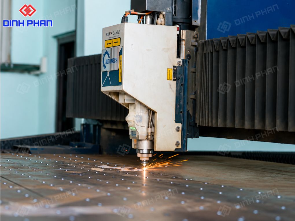 Gia công kim loại tấm Đắk Lắk theo yêu cầu, nhanh và chính xác Cắt laser kim loại chính xác, cho đường cắt sắc nét và thành phẩm đạt độ hoàn thiện cao.