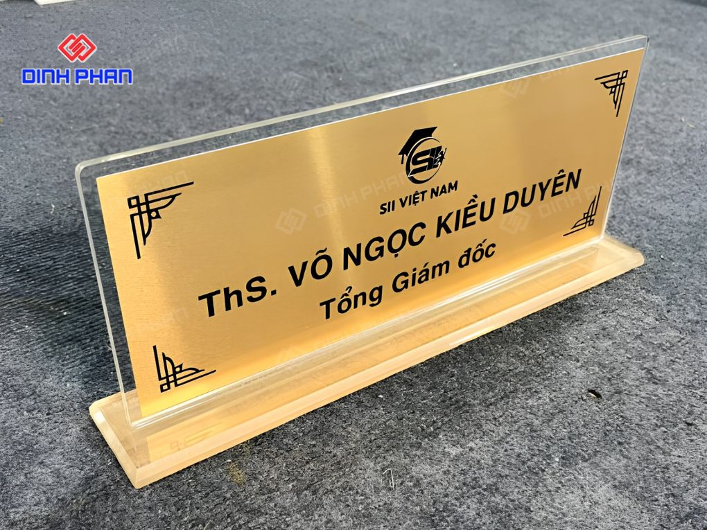 Bảng tên phòng bằng Mica