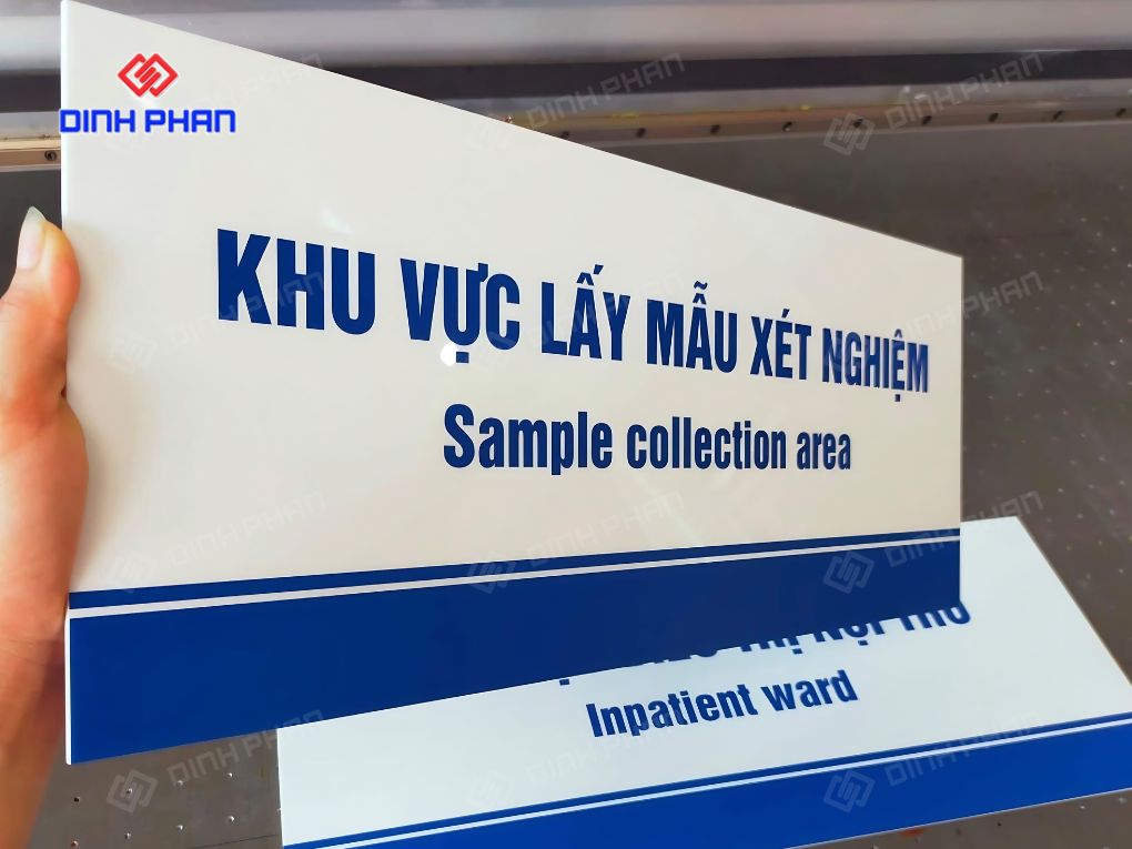 Bảng tên phòng bằng Mica